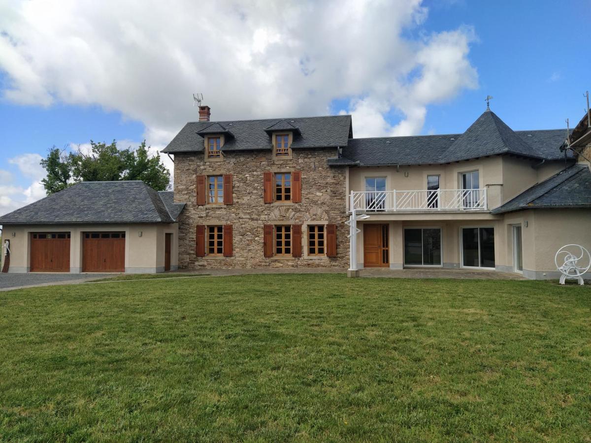 Maison Ceras Ledergues Zewnętrze zdjęcie